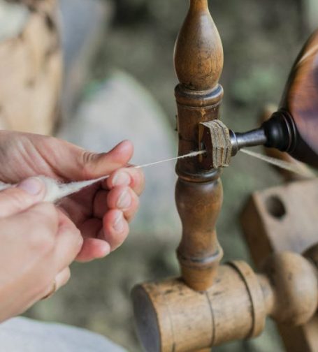 Spinning wool